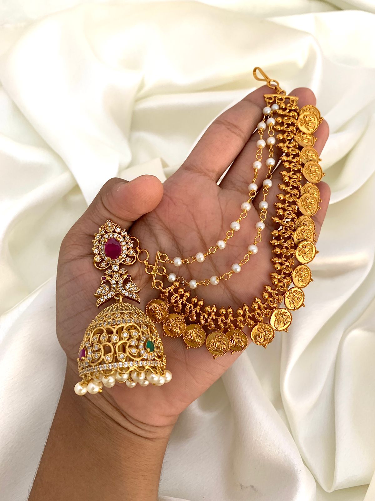 AD Antique Jhumkas  with Earchain AE02