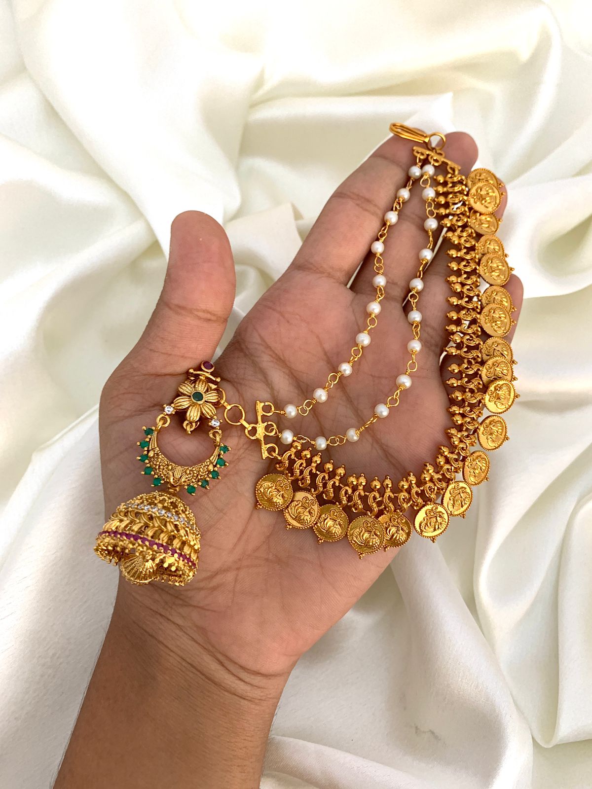AD Antique Jhumkas  with Earchain AE03