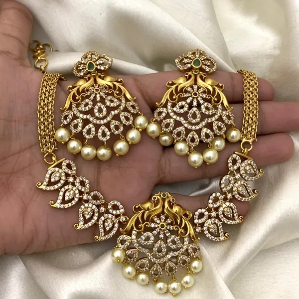 AD High Gold Leaf Choker Set