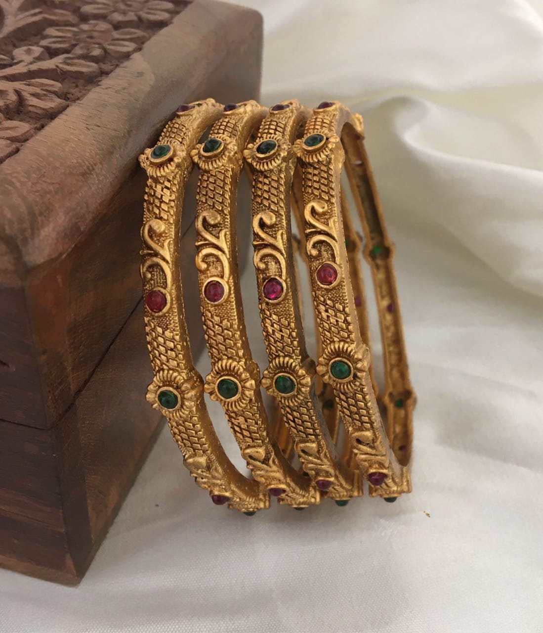 Antique Bangles GA249 2.6