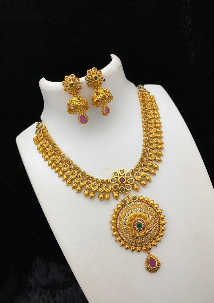 Antique Gold Necklace Set ADN2234