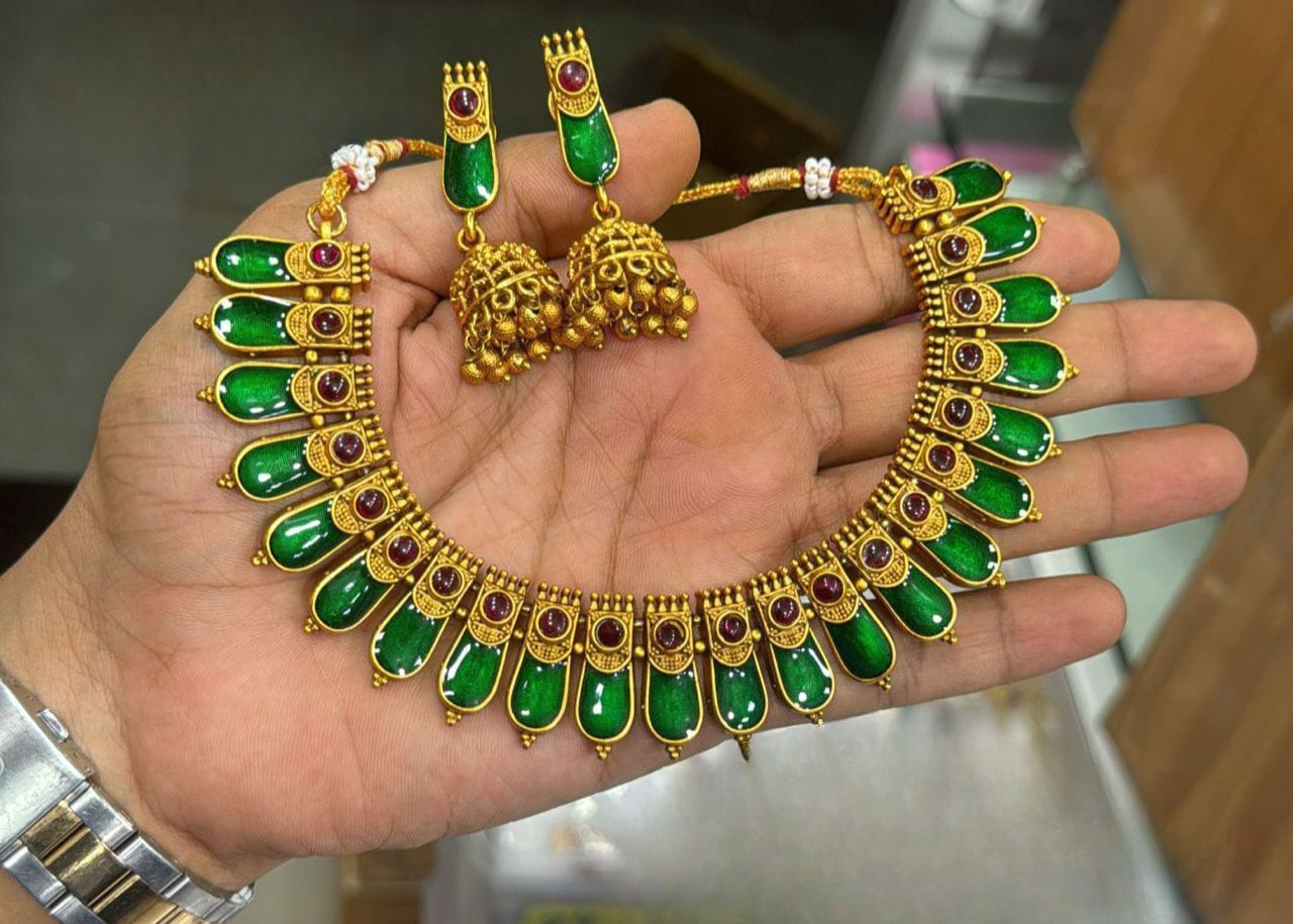 Bold Green Palakkad Necklace SJ175