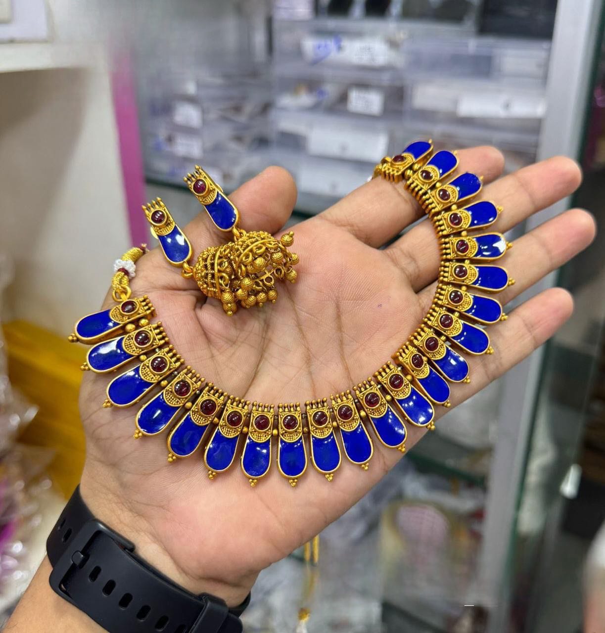 Bold Violet Palakkad Necklace SJ176