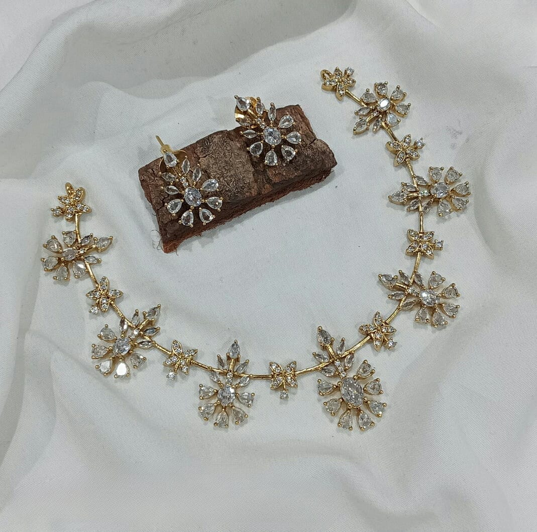 Diamond Replica Floral Necklace SJ123