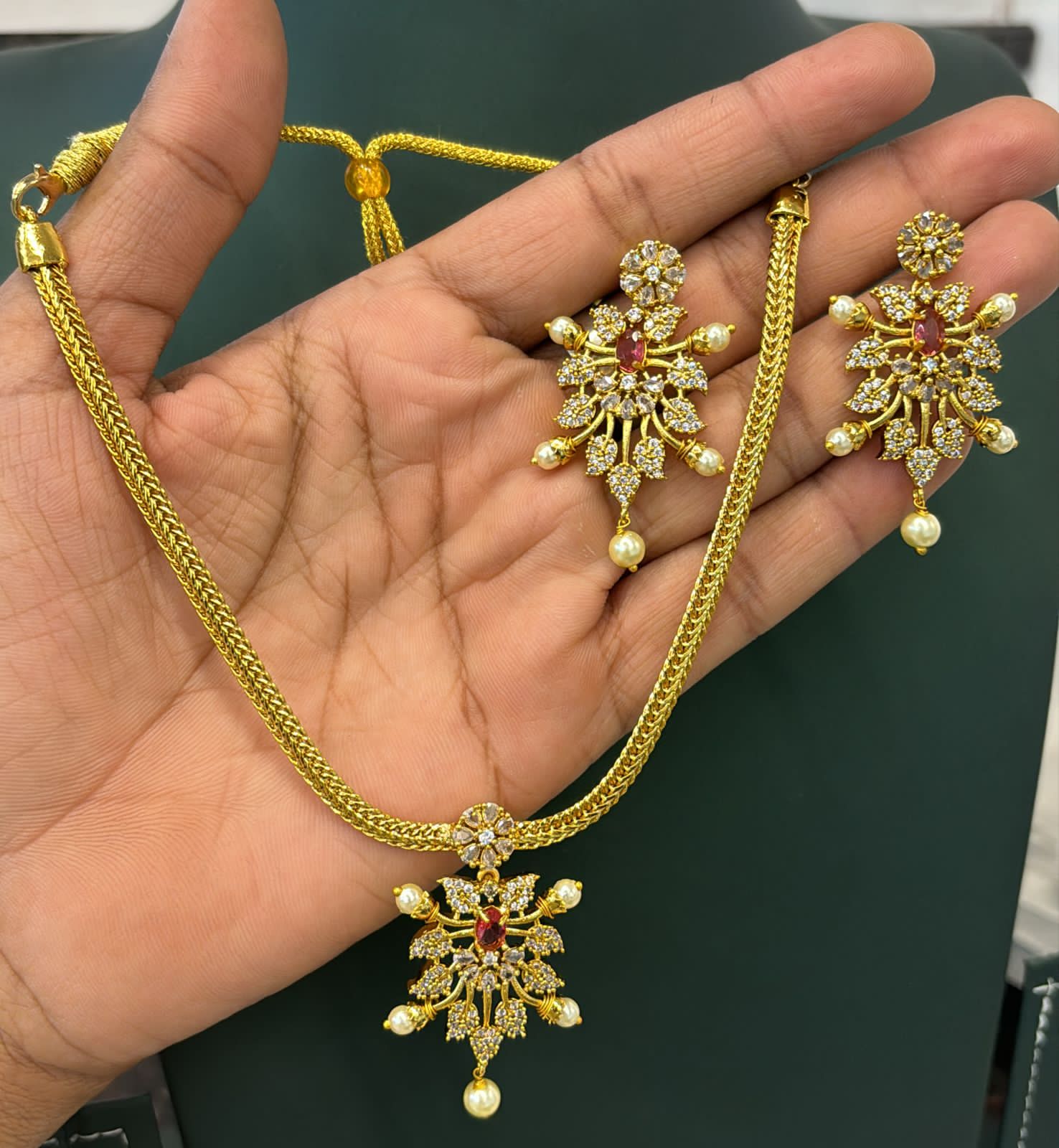 Gold Replica AD Choker Set SJ252
