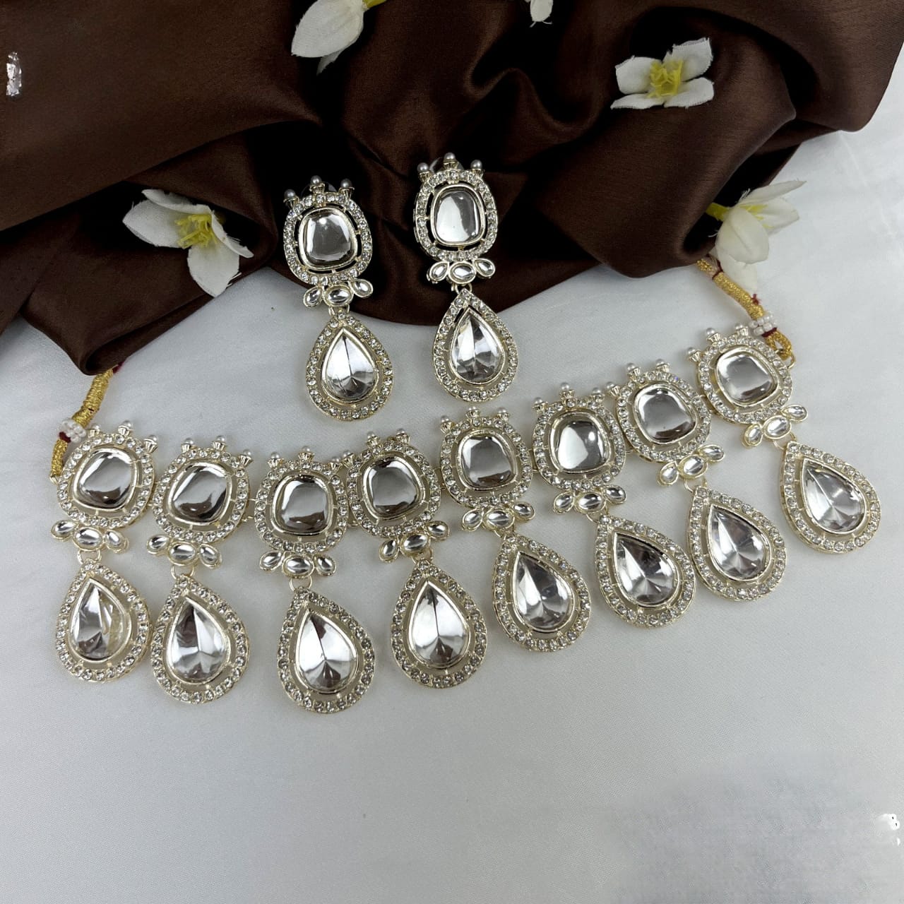 Kundan Choker Set