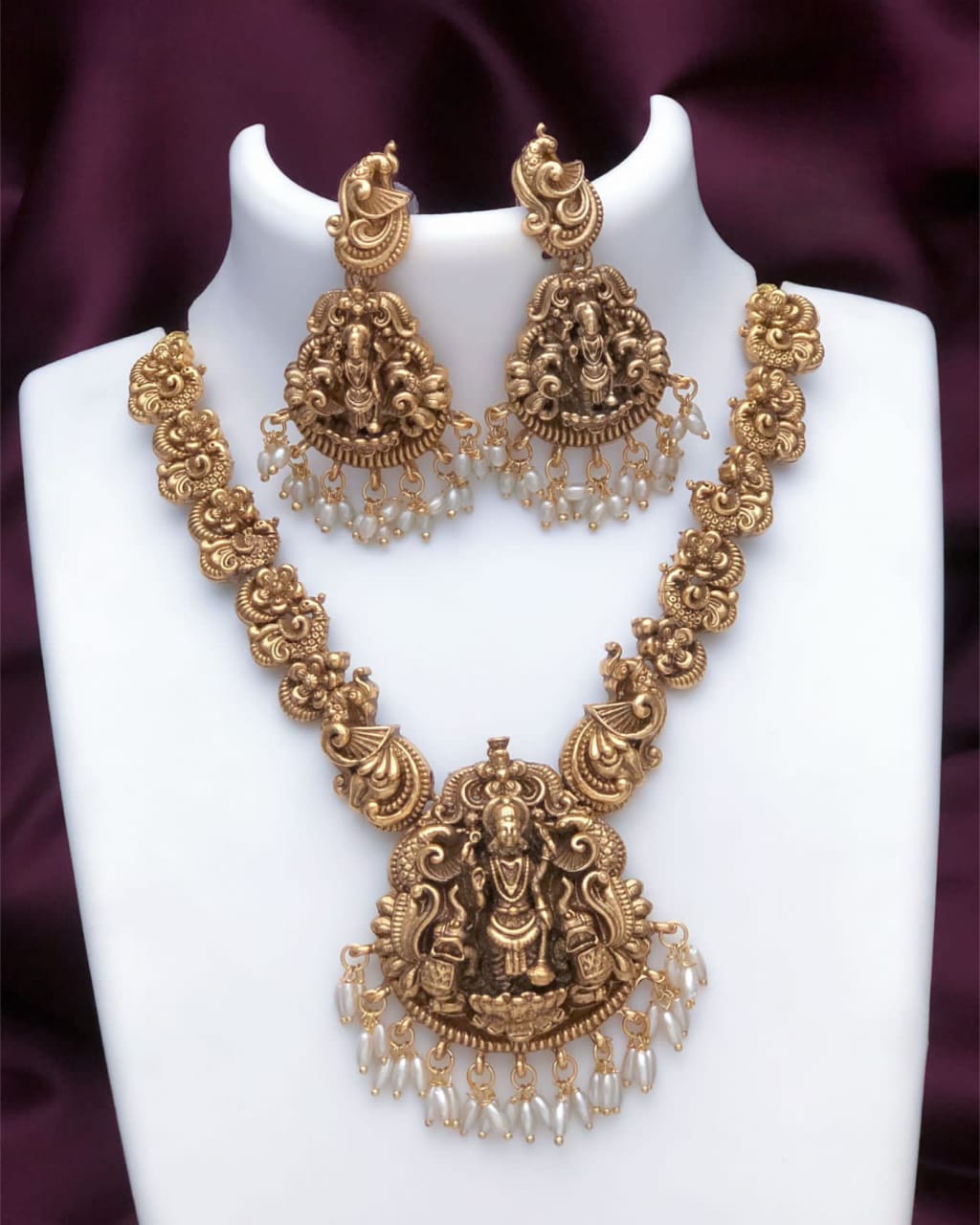 Lakshmi Antique Necklace Set SJ242