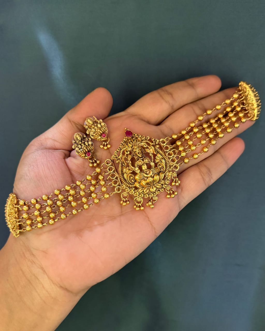 Lakshmi Golden Choker Set SJ133