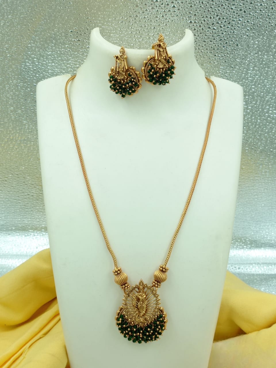 Lord Krishna Chain Set Green