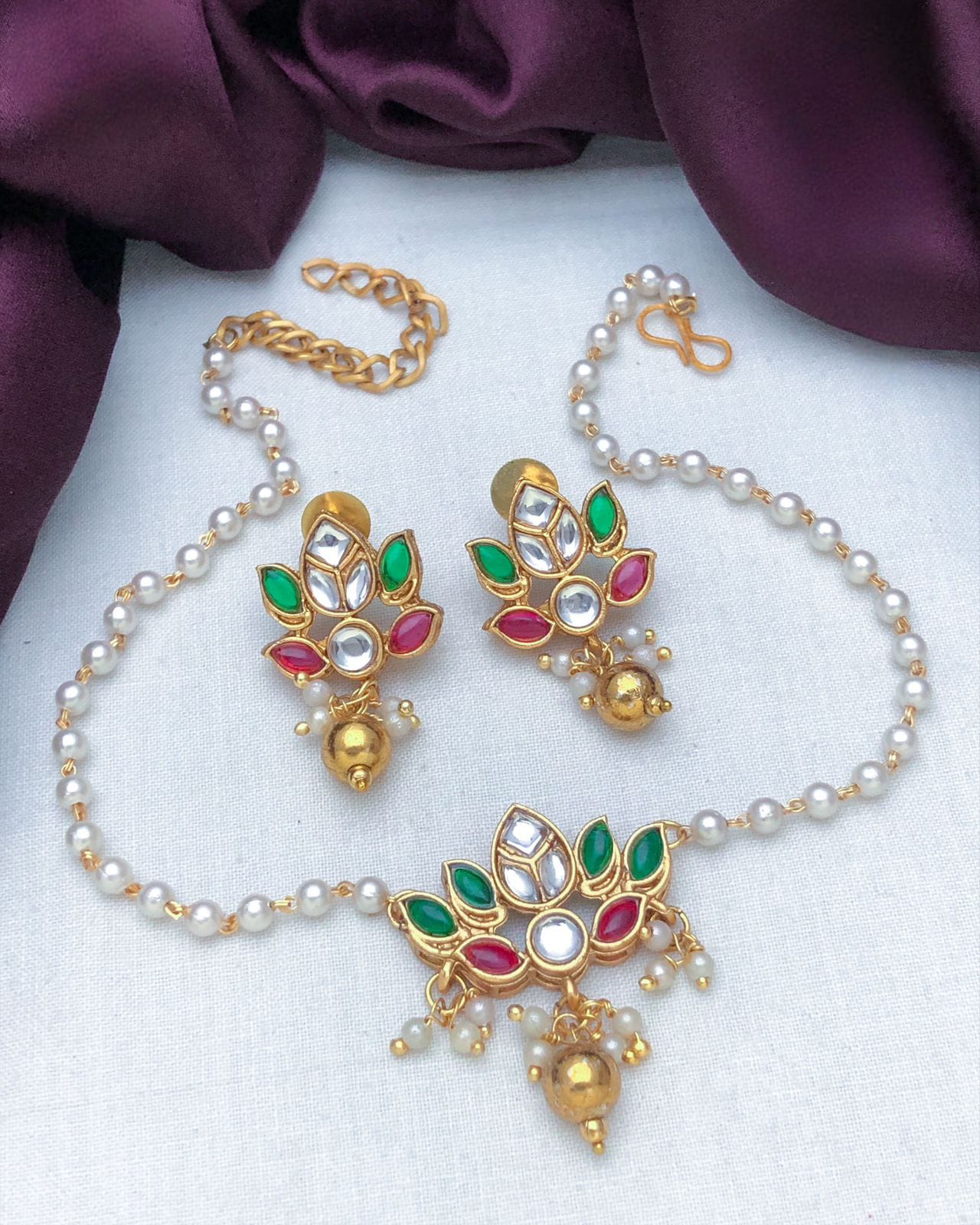 Lotus Choker MDC232