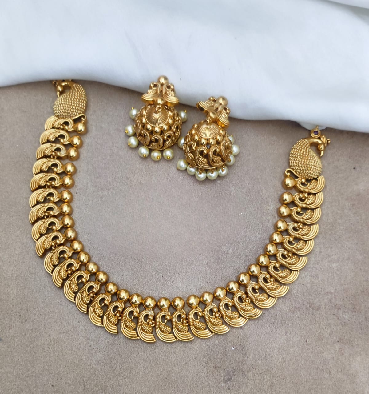 Traditional Design Necklace Set Ns1016